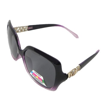 【Docomo】新款韓版偏光太陽眼鏡 專為女性設計  特殊造型 輕巧有型 強抗UV400