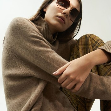 拼接蝴蝶框墨鏡