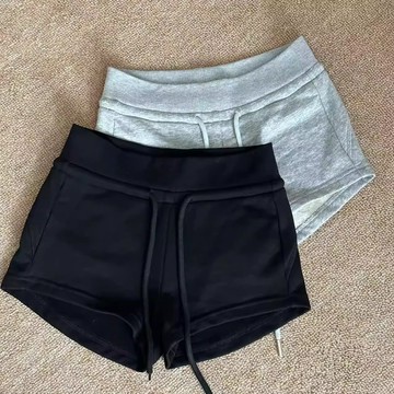 新品🚀🚀✨微胖mm灰色運動短褲 辣妹熱褲抽繩休閒褲女 夏季低腰直筒褲黑色褲子