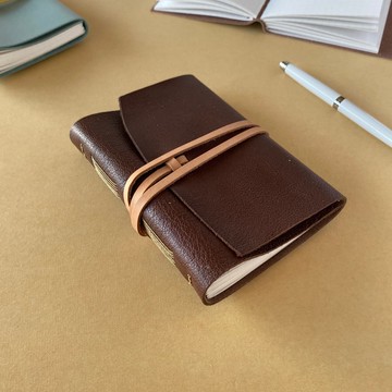 皮革手帳 B7 深棕色