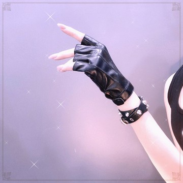 原宿暗黑洛麗塔搖滾騎行朋克jk露指軍lo皮質手套女半指拍照酷