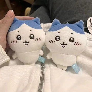 臺灣出貨🤩chiikawa小腳掛件吉伊卡哇毛絨包掛飾小八烏薩奇公仔高顏值鑰匙扣