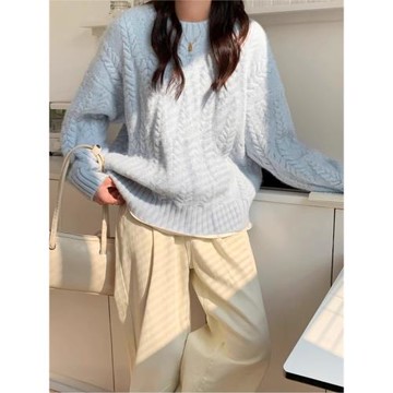 奶藍色慵懶風麻花毛衣女秋冬2025新款加厚高級感內搭套頭針織上衣