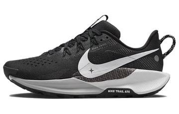WMNS PEGASUS TRAIL 5 BLACK WHITE