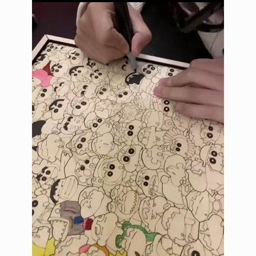 蠟筆小新木質拼圖異形拼圖木頭塗色拼圖上色拼圖手繪塗色