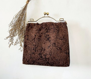 圓圈擺擺毛料 山形線條口金 後背包 手提口金 肩背包 側背包 隨身