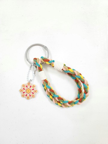 F.S.H 編織設計款。彩色世界。手腕繩。鑰匙圈系列