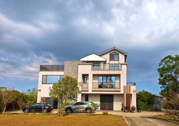 楊梅頂級陽光透天電梯別墅｜桃園市楊梅區三民路二段