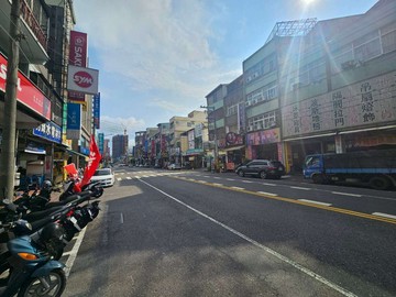 左營大路上大地坪透店~商四地85.6坪｜高雄市左營區左營大路