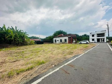 玥兒我是專員❣️稀有臨路甲建｜近美濃市區｜地形方正｜高雄市美濃區美濃段三小段