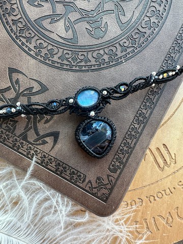 N925 民族風蠟線編織 月亮石 彼得石 銀珠 頸鍊 (可調長度)民族風