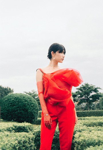 Growing Pain 系列 玫瑰葉荊棘手鏈 銀鈀金