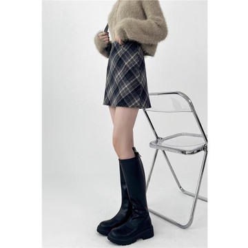 大碼微胖MM毛呢半身裙秋冬復古短裙女高腰A字格子包臀裙梨形身材