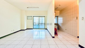 德賢商圈✨永信國✨超大四房+車位✨單坪17萬多｜高雄市楠梓區德民路