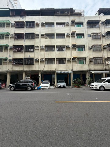 真甜～大樓價買鼎山家樂福輕軌臨路透天店面｜高雄市三民區莊敬路