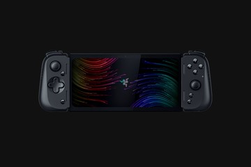 Razer Edge Gaming Tablet and Kishi V2 Pro Controller