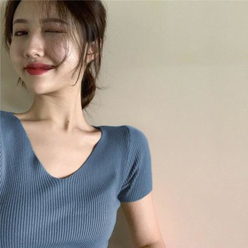 冰絲V領夏季T恤修身薄款性感短袖