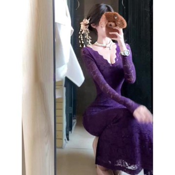 純欲辣妹風v領長袖蕾絲連衣裙女春季新款性感修身顯瘦包臀長裙子