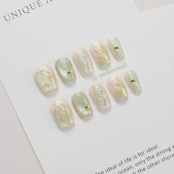 𝕌ℕ𝕀𝕂𝕆𝕆【春夏淺意系列】淺綠色貓眼 手繪竹子 夏季日常顯白 短甲穿戴式 美甲假指甲 手工指甲