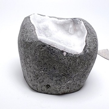 白雪。一圖一物  療癒 淨化 擺件 l 魚眼石窩窩 白沸石 晶洞 l