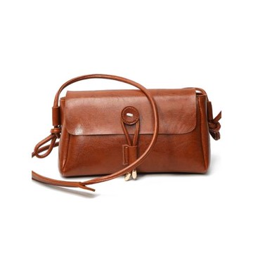 斜挎包2024新款時尚復古油蠟皮小方包簡約百搭單肩女包休閑女士包