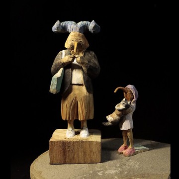 象鼻蟲母子(手工木雕)