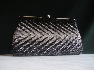 輝煌年代 OLD ERA _早期二手台灣製手工製貴夫人珠珠包