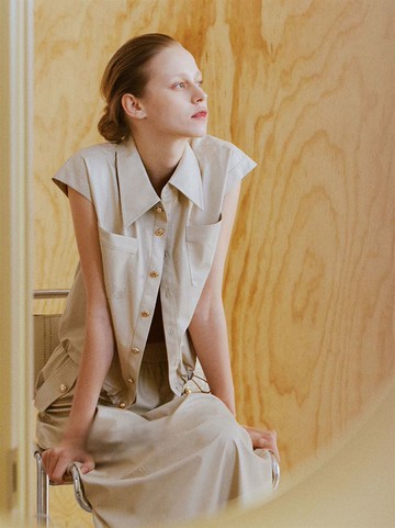 M+ | 蛋白皮革微短版抽繩小蓋袖背心