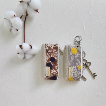 現貨!【KTG/三角磚鑰匙包(小)】花叢不規則圓點 灰 咖 日本水洗棉
