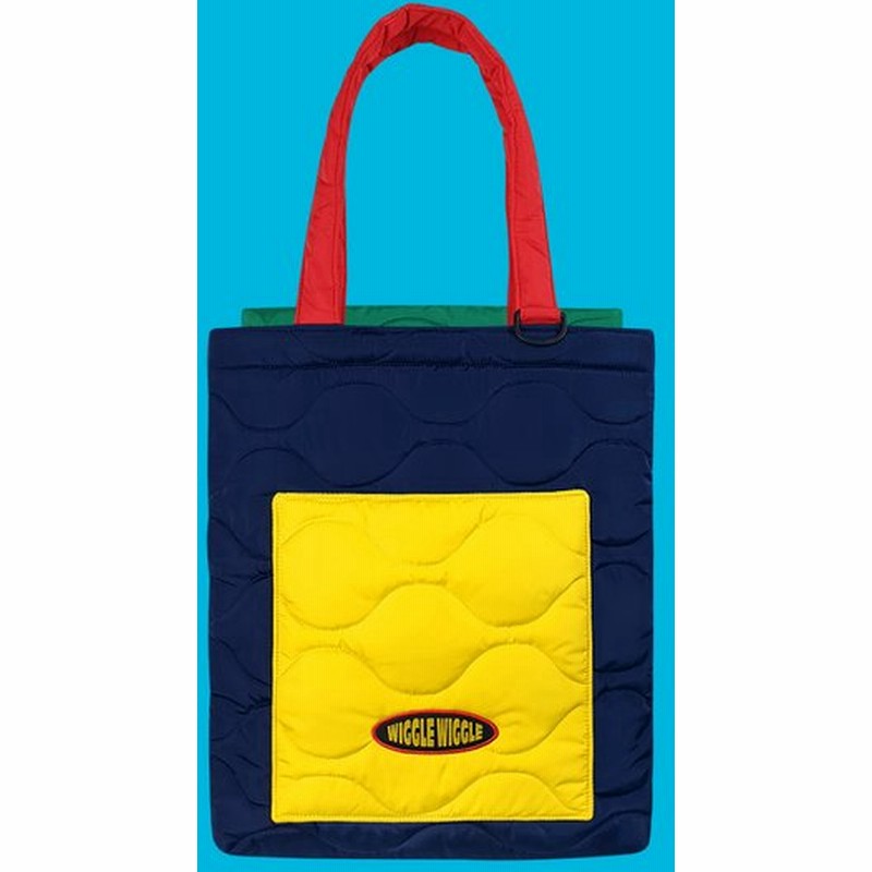 Padding Shoulder Bag Navy Yellow バッグ 鞄 ショルダーバッグ トートバッグ おしゃれ かわいい おすすめ ユニーク 韓国 人気 通販 Lineポイント最大0 5 Get Lineショッピング