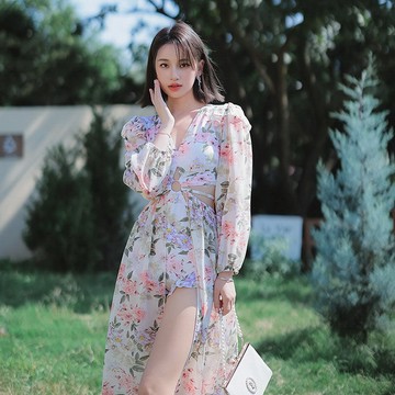 VIVILIAN高級簡約清新連體碎花網紗沙灘泳裝兩件套