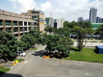 高大家樂福旁~友友劍橋3房平車~房房亮｜高雄市楠梓區大學二十六街