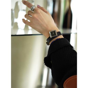 海達豪力皮帶斜角方形簡約高級時尚潮流女手表