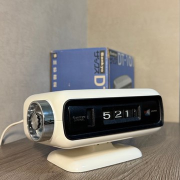 稀少Sankyo - 純白 站立式 翻頁鐘