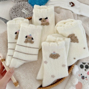 澳絨襪子女冬天保暖厚襪子卡通小狗中筒襪甜美可愛不掉毛睡眠襪女