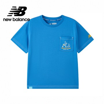 【New Balance】 NB 童裝短袖T恤_中性_藍色_7EF2V02WDBL