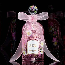 非凡之作 ⋅ 花冠粉櫻淡香水 璀璨珠寶蜂印瓶 ⋅ GUERLAIN