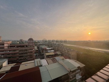 大里3房平面車位47坪採光佳近中興路｜台中市大里區國寶街