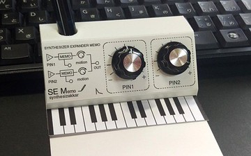 【筆記本】SEMemoPE 合成器造型．附筆筒與旋鈕圖釘
