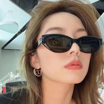 新款歐美貓形偏光太陽眼鏡男女TR板材插芯墨鏡高級感網紅素顏直播