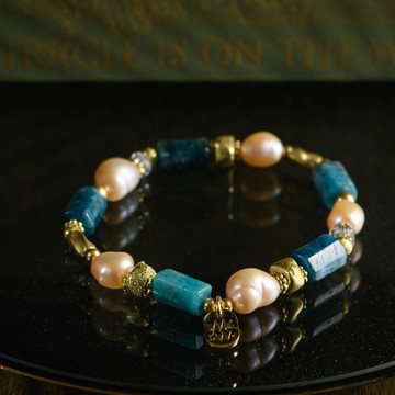 匆忙中優雅 // C1493磷灰石橙珍珠手鍊