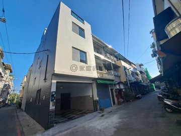 鎮北國小邊間翻新車庫透天｜高雄市鳳山區北忠街