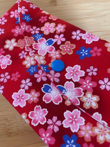 兔隱花兒文青風萬用袋-大氣紅 禮物 收納紅包 濕紙巾 衛生棉收納