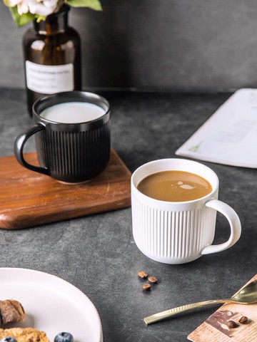 浮雕豎紋杯子家用水杯陶瓷杯女生大容量馬克杯燕麥早餐杯咖啡杯