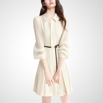 燈籠袖印花法式設計感連衣裙女裝2026新款氣質優雅顯瘦中長款春春