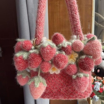🔥新品🔥爆款毛線草莓材料包diy材料鉤針單肩自制斜挎材料包女朋友禮物手工包材料包全套 自製包包 diy送人禮