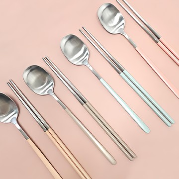 Lebeon 4人份湯匙筷子組 混合色  1組  4湯匙+4筷子  米色 + 粉色 + 灰色 + 薄荷色