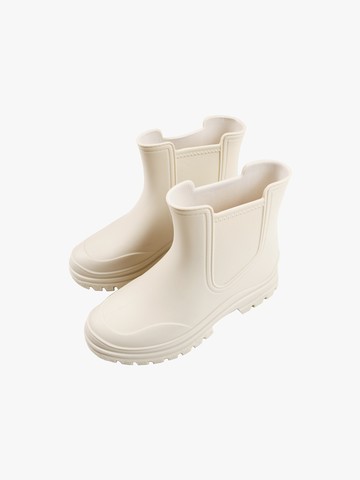Rainy Wed Boots
