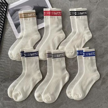 質量超好襪子d家針織女夏天薄款網眼運動中短筒字母米白時尚小腿