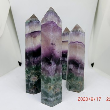 【藥魂】瑩石 水晶柱 開智慧 調整七脈輪能量 彩色螢石水晶柱 對應七脈輪 能夠清潔七脈輪 增加直覺力 靈性開發